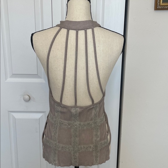 NWOT WILLOW & ROOT TAUPE AND GRAY PATTERNED TANK TOP. SIZE SMALL. - Picture 4 of 7